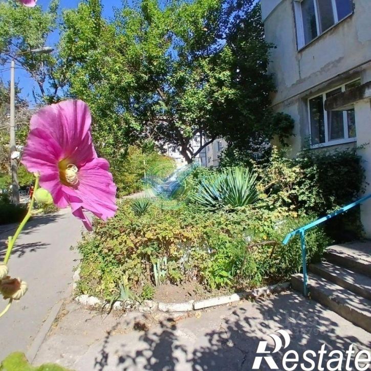 2-комн квартира бульвар Старшинова, 21,  д. 21