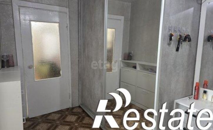 3-комн квартира Симферопольское шоссе, 33Б,  д. 33Б