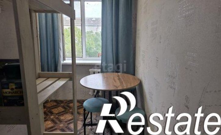 3-комн квартира Симферопольское шоссе, 33Б,  д. 33Б