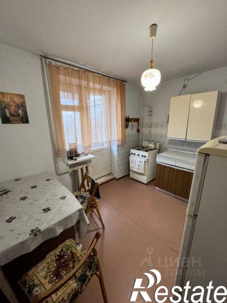 3-комн квартира улица Челнокова, 74,  д. 74