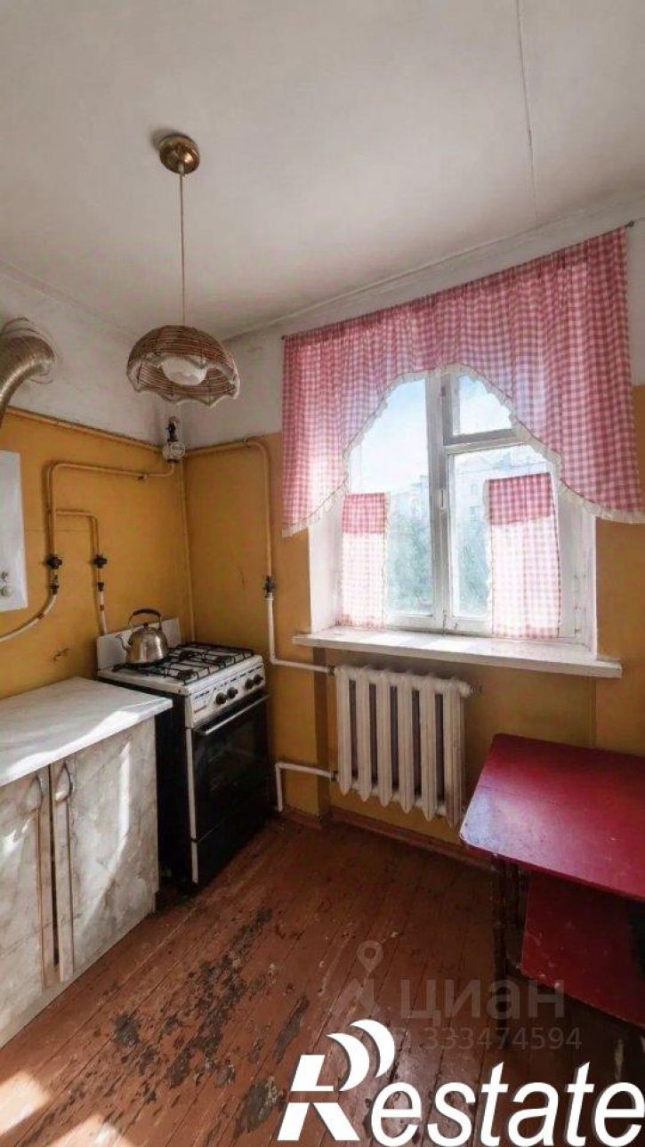 3-комн квартира Симферопольское шоссе, 33,  д. 33
