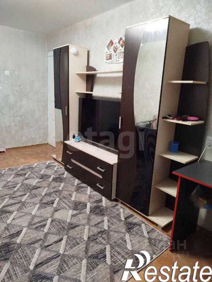 3-комн квартира Симферопольское шоссе, 33Б,  д. 33Б
