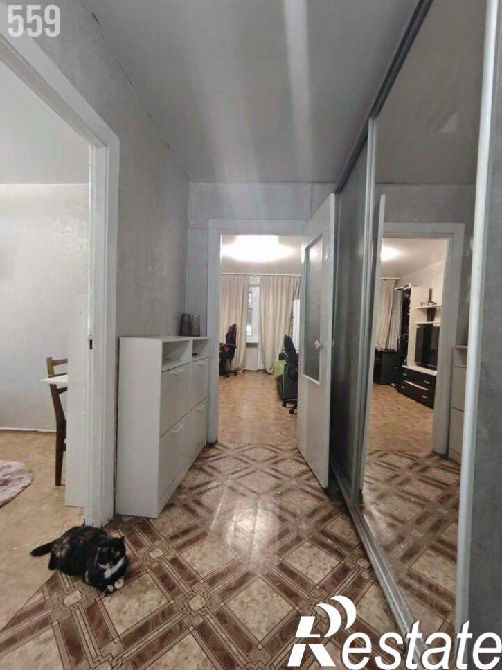 3-комн квартира Симферопольское шоссе, 33Б,  д. 33Б