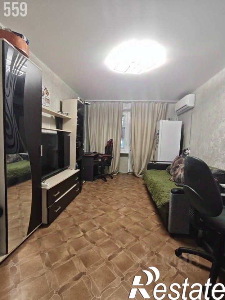3-комн квартира Симферопольское шоссе, 33Б,  д. 33Б