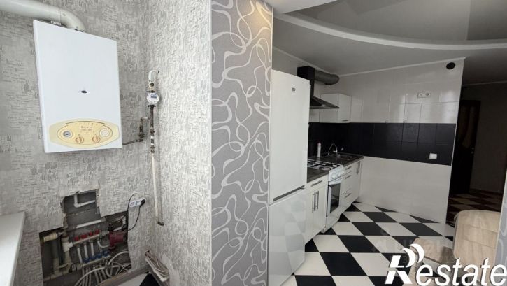 2-комн квартира улица Гарнаева, 75А,  д. 75А