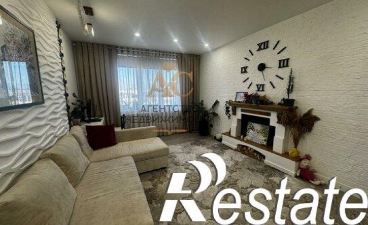 2-комн квартира улица Гарнаева, 63Д,  д. 63Д
