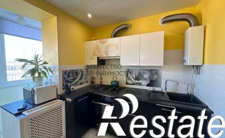 2-комн квартира улица Гарнаева, 63Д,  д. 63Д
