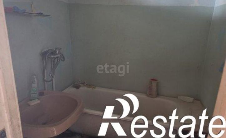 2-комн квартира улица Челнокова, 62А,  д. 62А