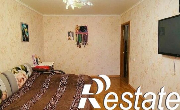 3-комн квартира улица Челнокова, 70,  д. 70