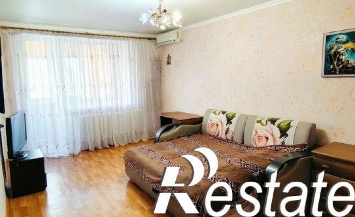 3-комн квартира улица Челнокова, 70,  д. 70