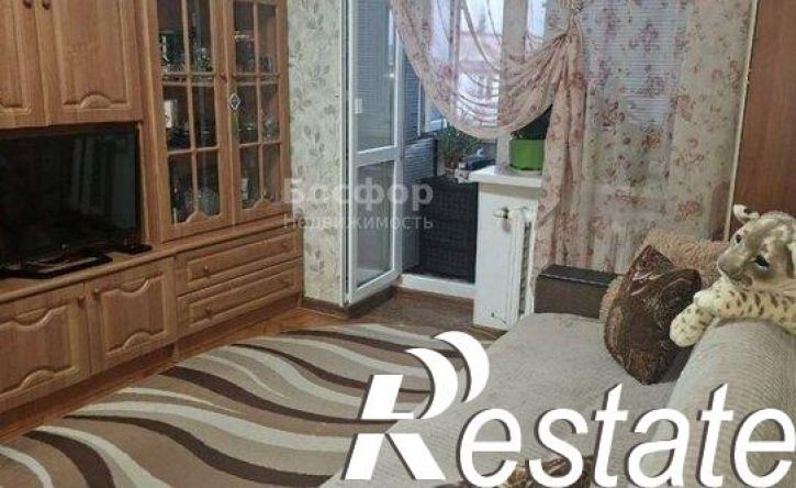 2-комн квартира улица Гарнаева, 83,  д. 83
