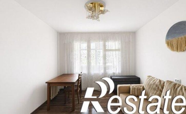 3-комн квартира улица Гарнаева, 63А,  д. 63А