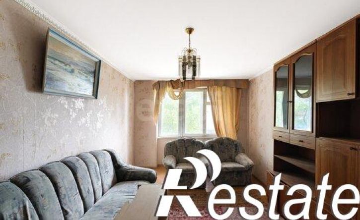 3-комн квартира улица Гарнаева, 63А,  д. 63А