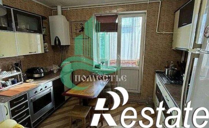 3-комн квартира бульвар Старшинова, 8,  д. 8